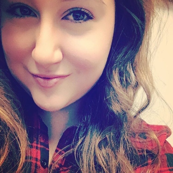 Meet your Posher, Shelley - Picture 5 of 5